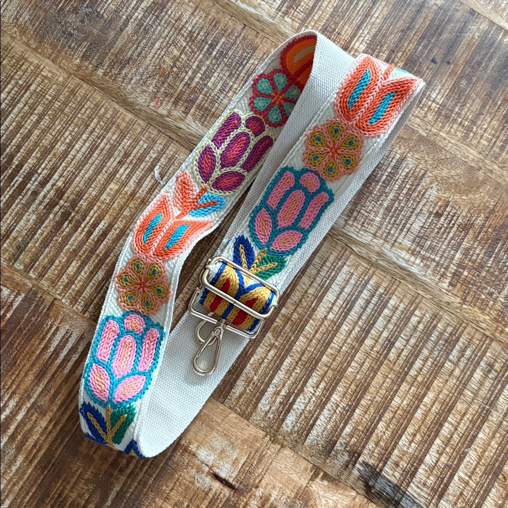 BOHO Crossbody Guitar Strap NWOT - Picture 4 of 5